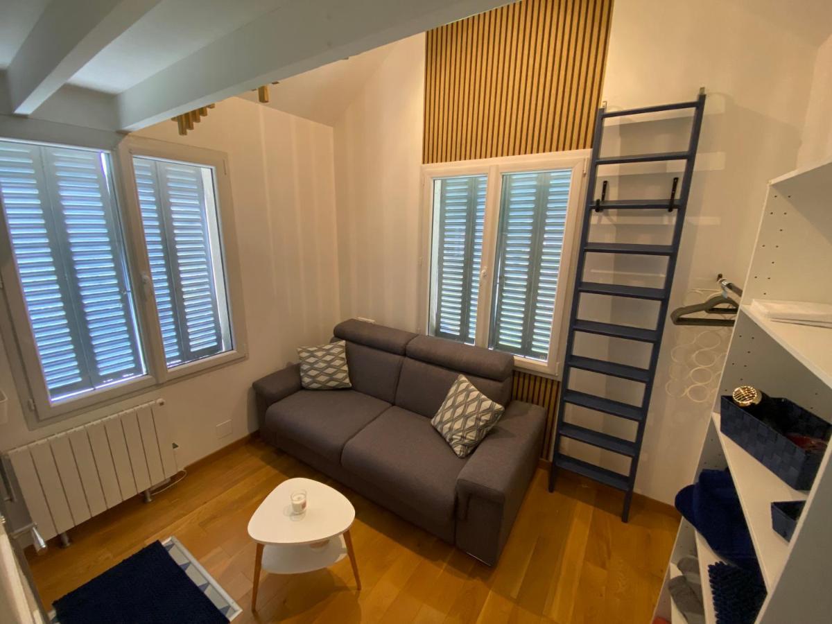 Tiny House Sedan Villa Exteriör bild